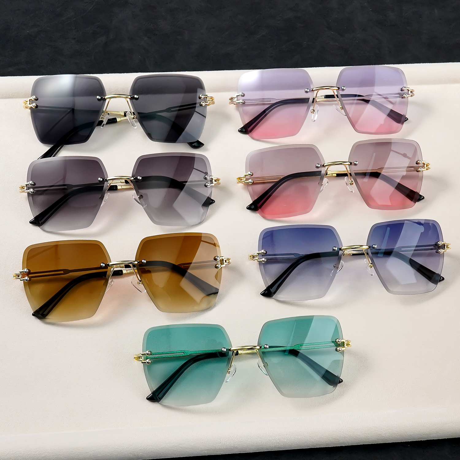 Men'S Vacation Accessories - Oversized Square Sunglasses for Men &