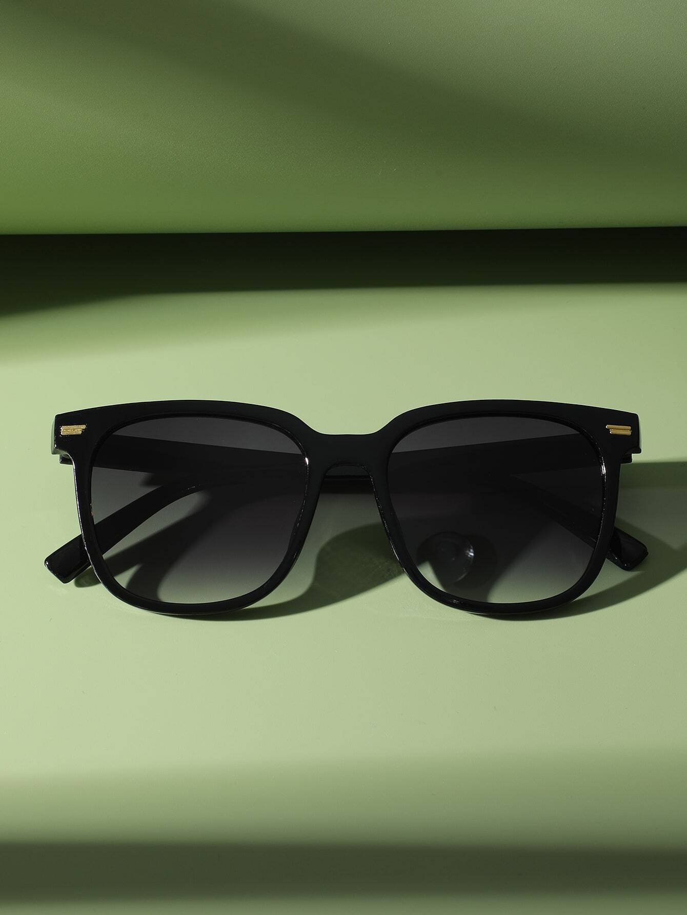 1pc Square Plastic Fashion Sun - Men'S Vacation Accessories のレビューと価格