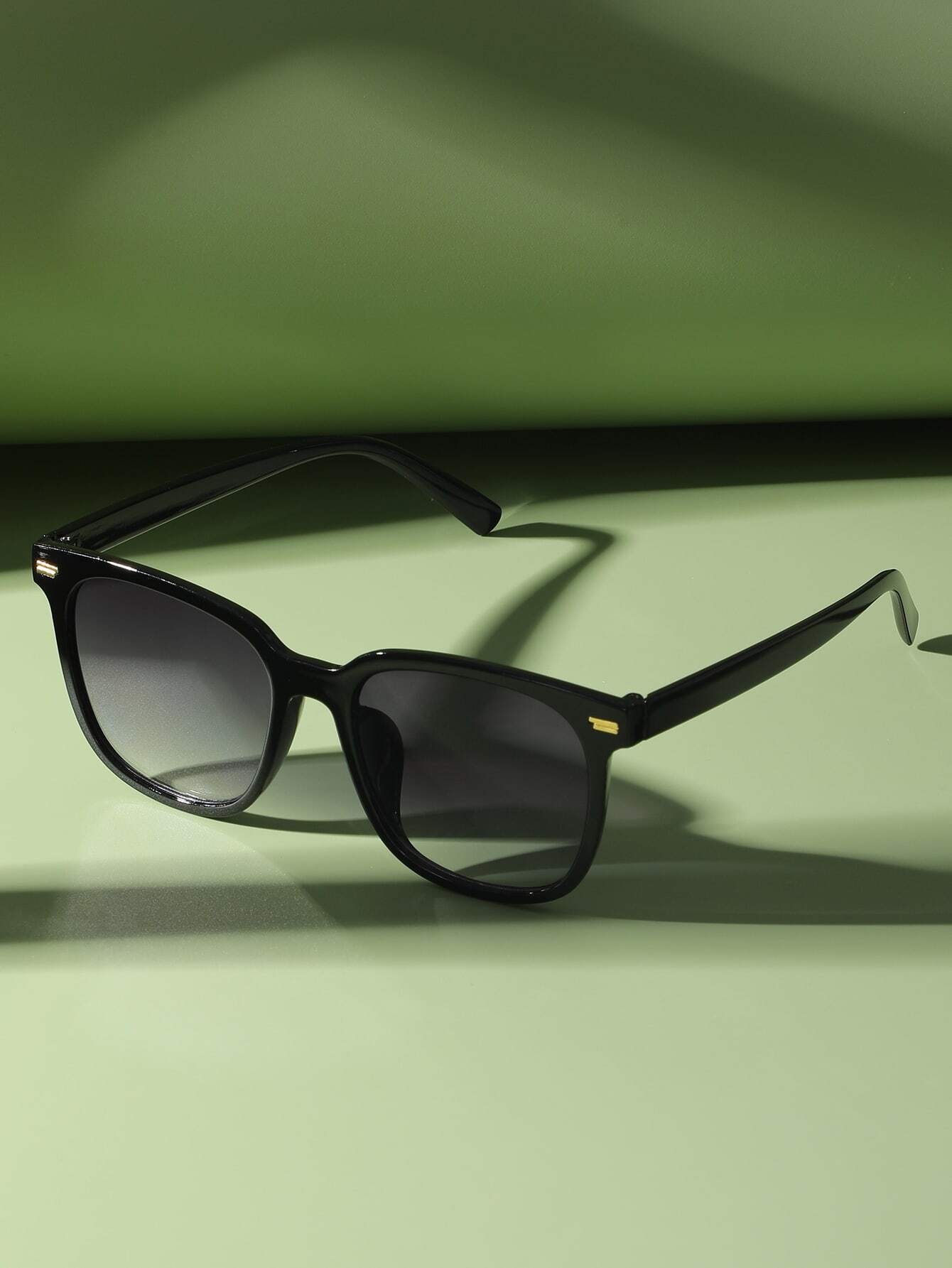 1pc Square Plastic Fashion Sun - Men'S Vacation Accessories のレビューと価格