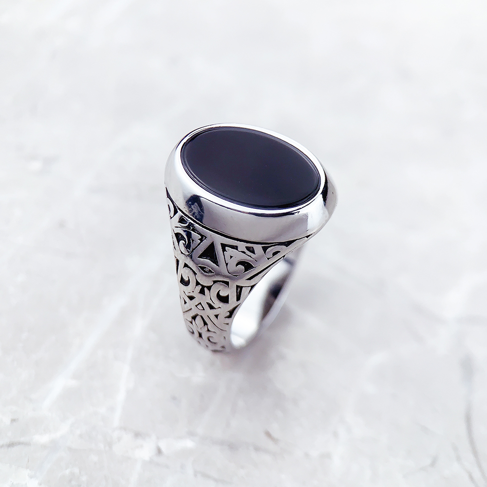 Black Oval Signet Ring Europe  - Signet Ring Men のレビューと価格