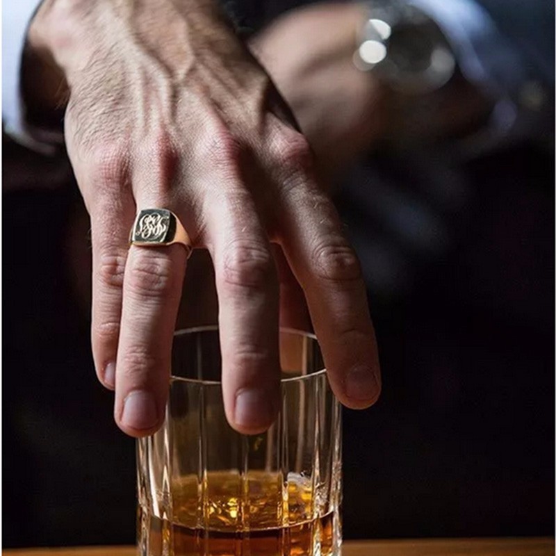 Vnox Free Personalized Stamp R - Signet Ring Men のレビューと価格
