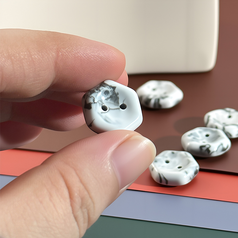 2-Hole Clothing Buttons for Ha - Men Accessories App のレビューと価格