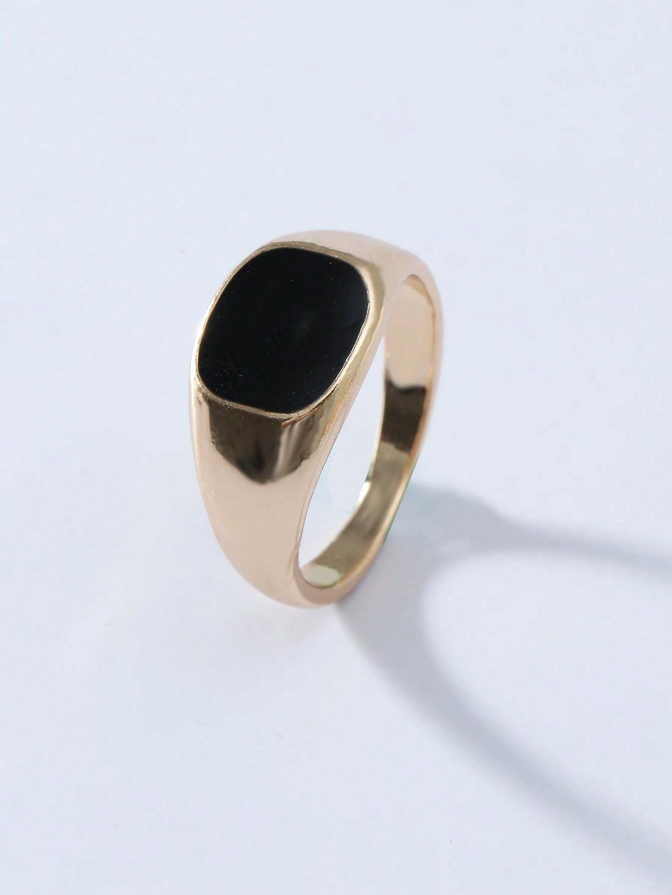 Minimalist Gold-Tone Signet Ri - Signet Ring Men のレビューと価格